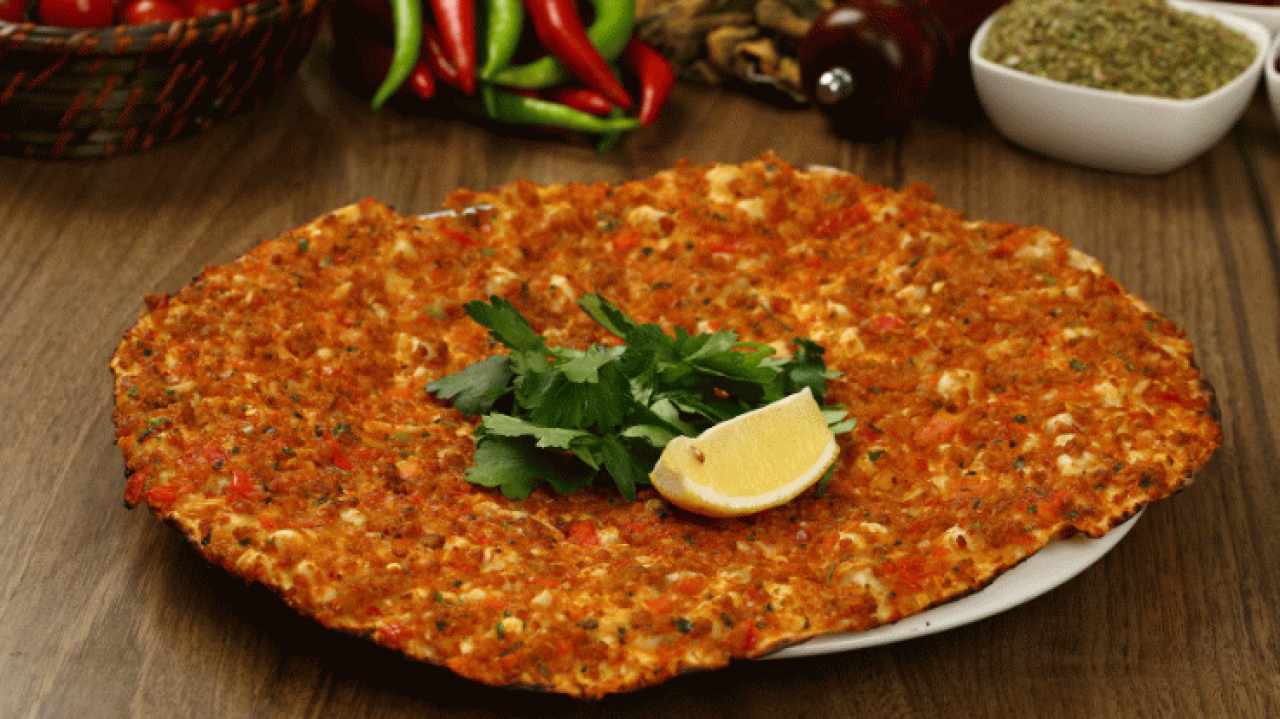 Lahmacun Tarifi